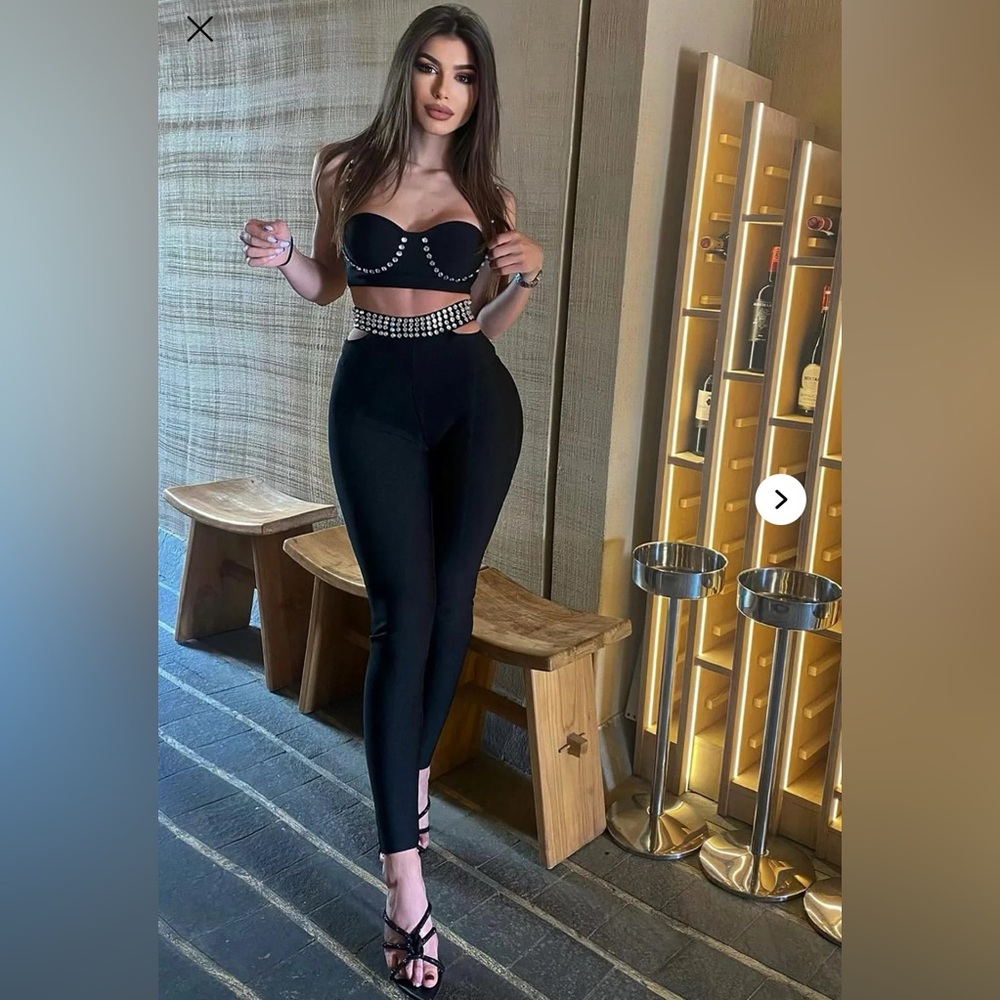 Fashion Nova size med brand new with tags Black Pants with Embellished Waistband